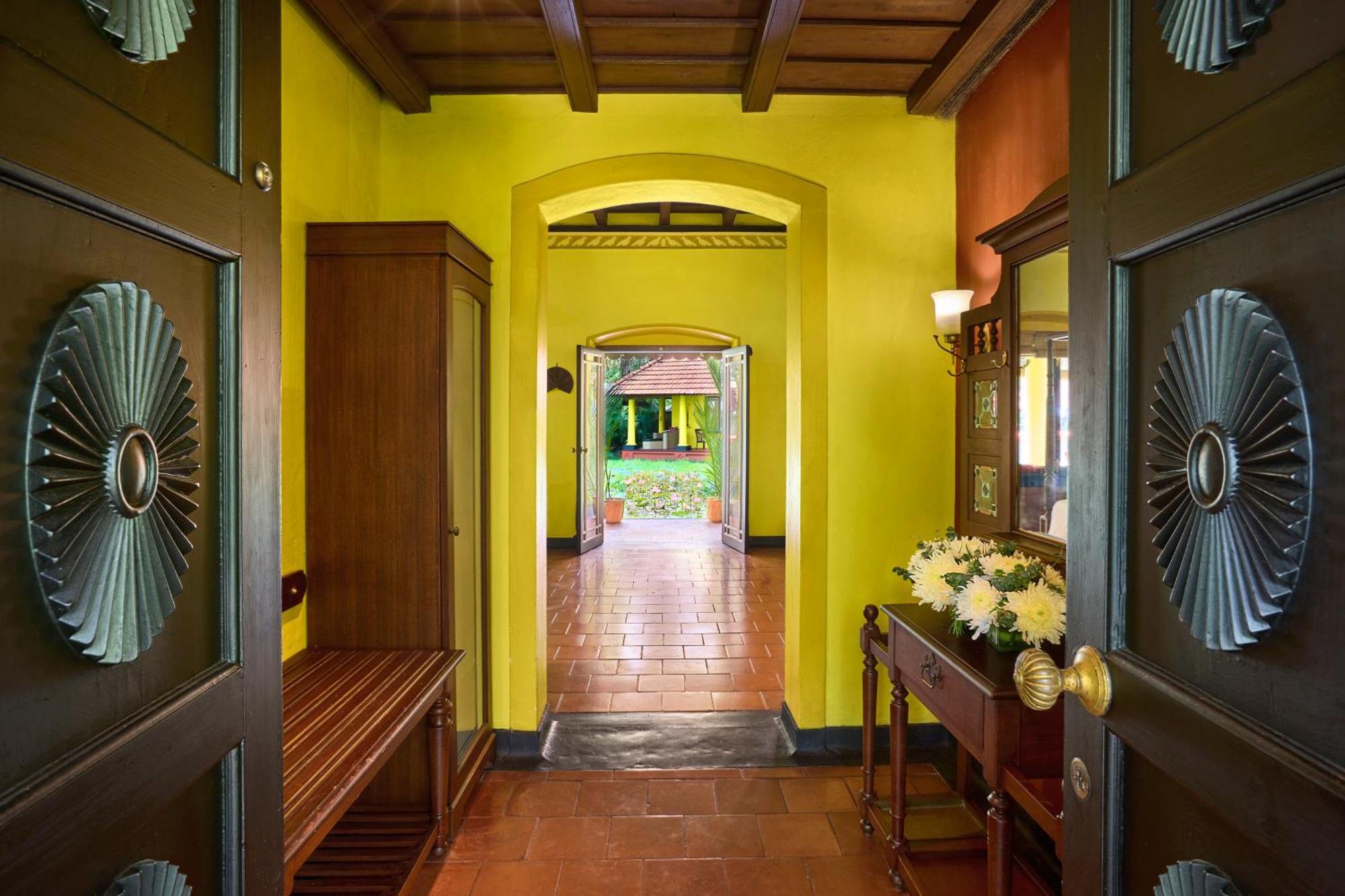 Taj Kumarakom Resort And Spa Kerala Экстерьер фото