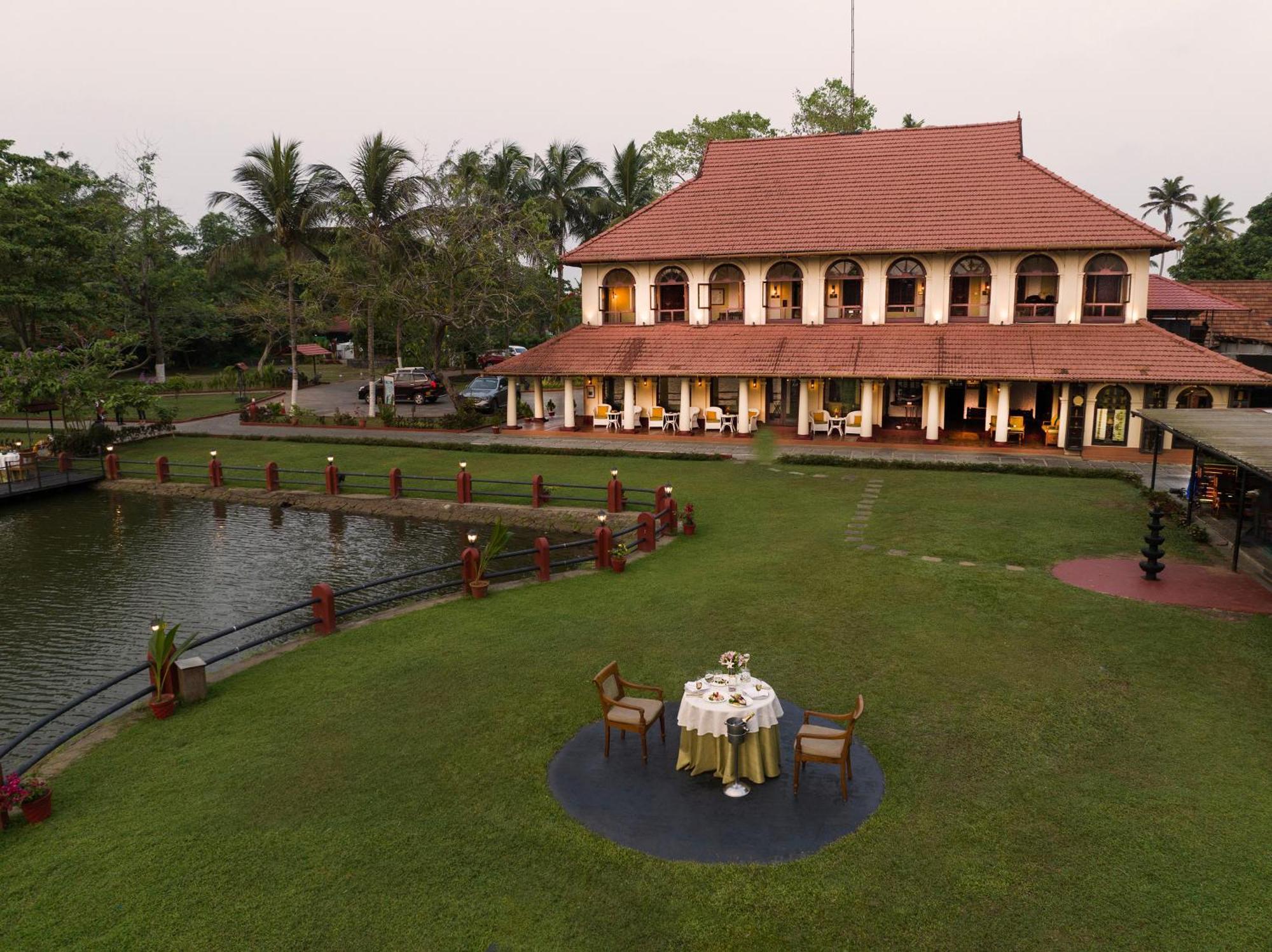 Taj Kumarakom Resort And Spa Kerala Экстерьер фото