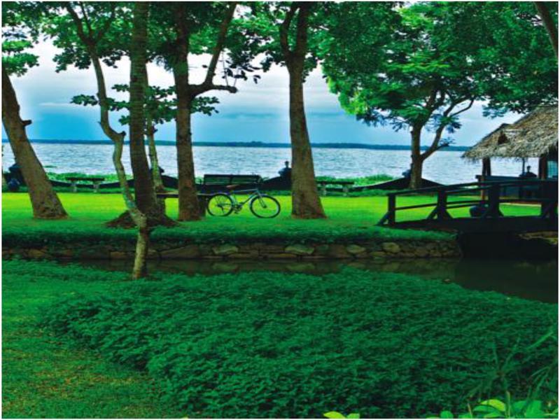 Taj Kumarakom Resort And Spa Kerala Экстерьер фото
